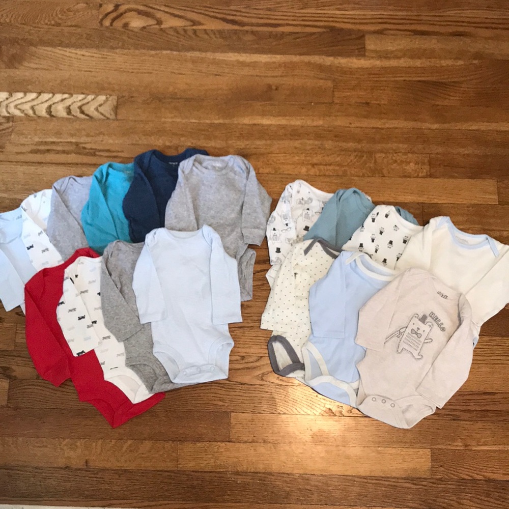 17 piece long sleeve onesies. 3 month